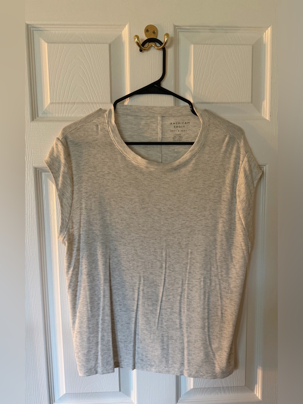 American Eagle Outfitters Light Gray Ribbed Tee